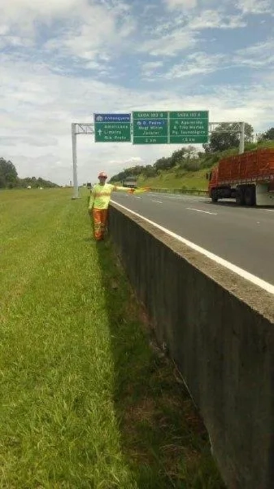 Bandeirola de sinalização de transito