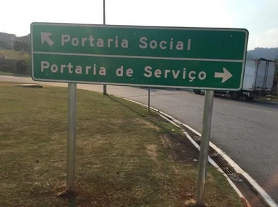 Empresa de placas de sinalização