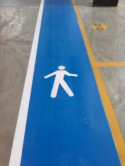 Pintura de demarcação viária