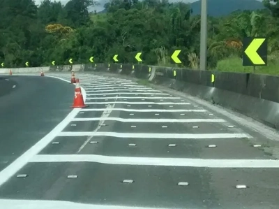 Tachas refletivas preço